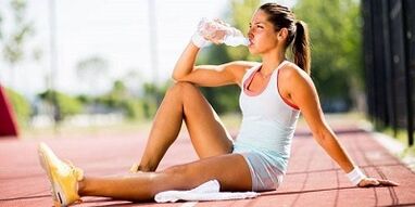 dodržování pitného režimu a správné výživy